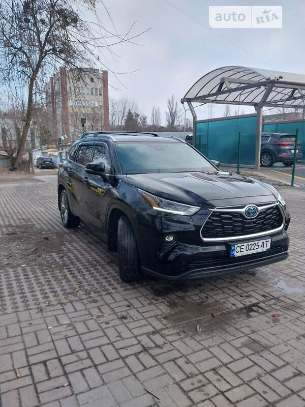 2021 toyota highlander hybrid