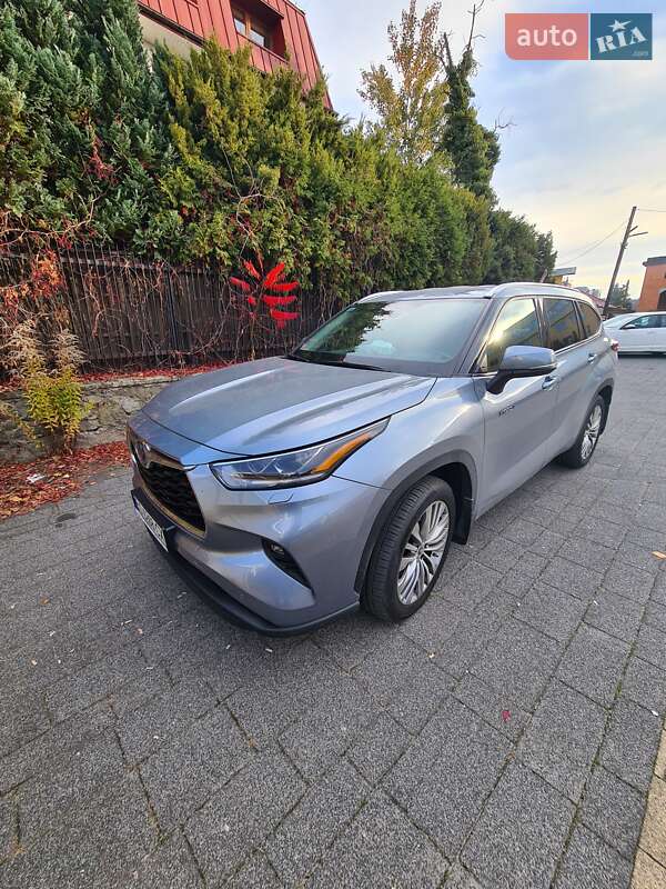 2021 toyota highlander