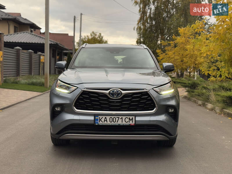2021 toyota highlander hybrid