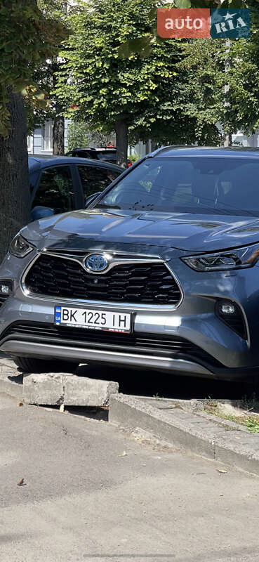 2020 toyota highlander