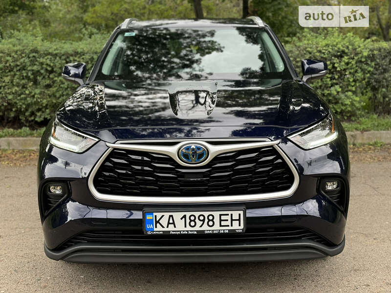 2021 toyota highlander hybrid