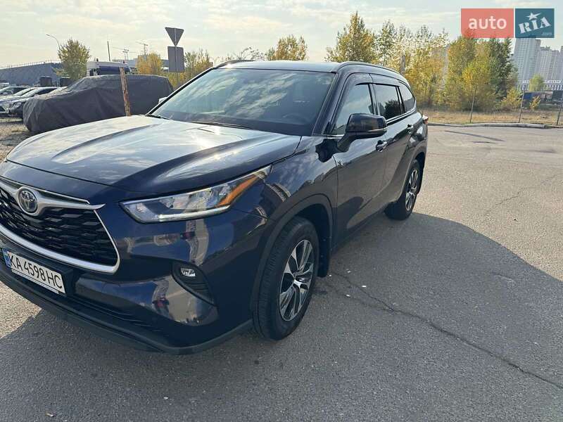 2022 toyota highlander hybrid
