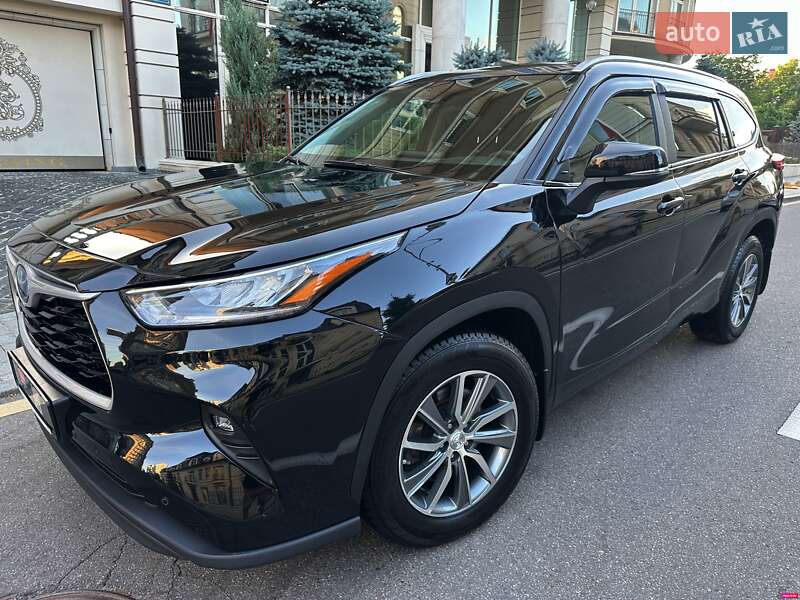 2022 toyota highlander hybrid