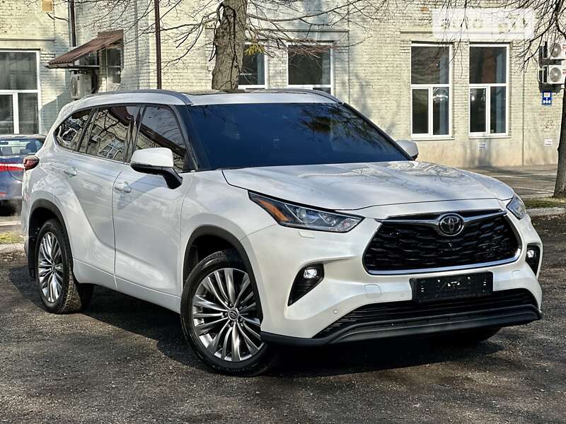 2020 toyota highlander