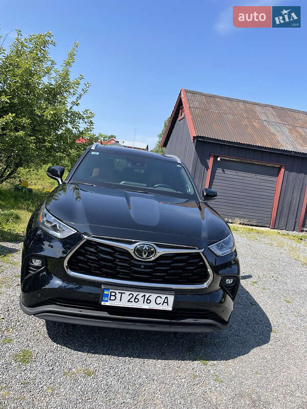 2021 toyota highlander