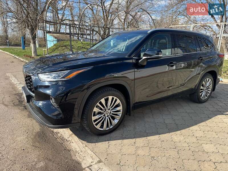 2022 toyota highlander