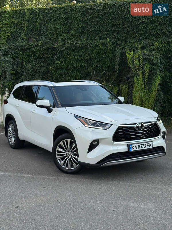2021 toyota highlander