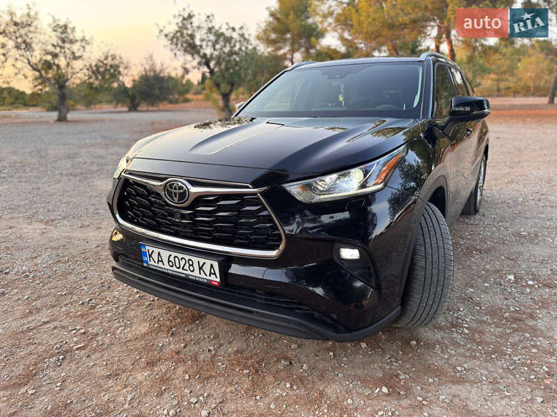 2022 toyota highlander