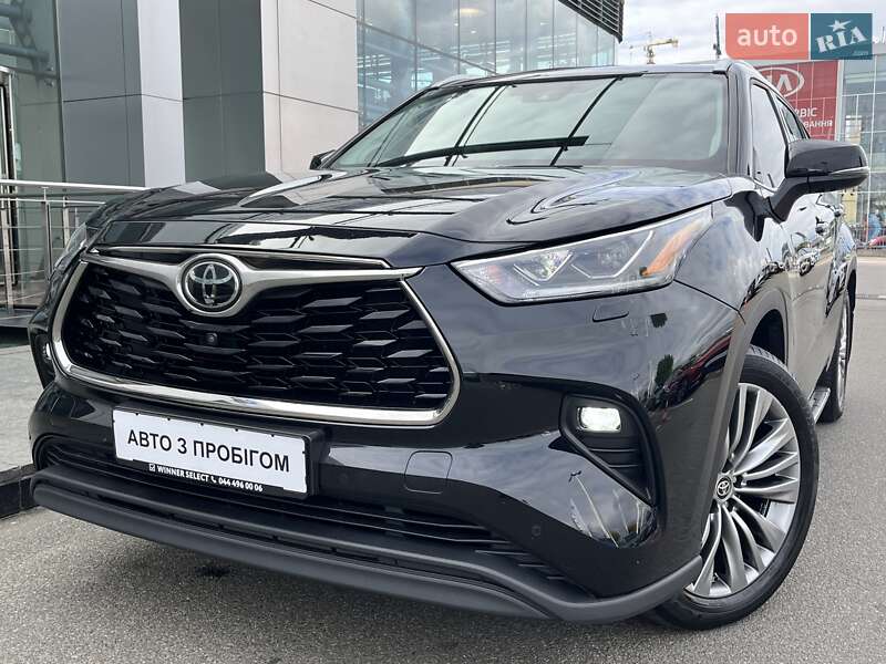 2021 toyota highlander