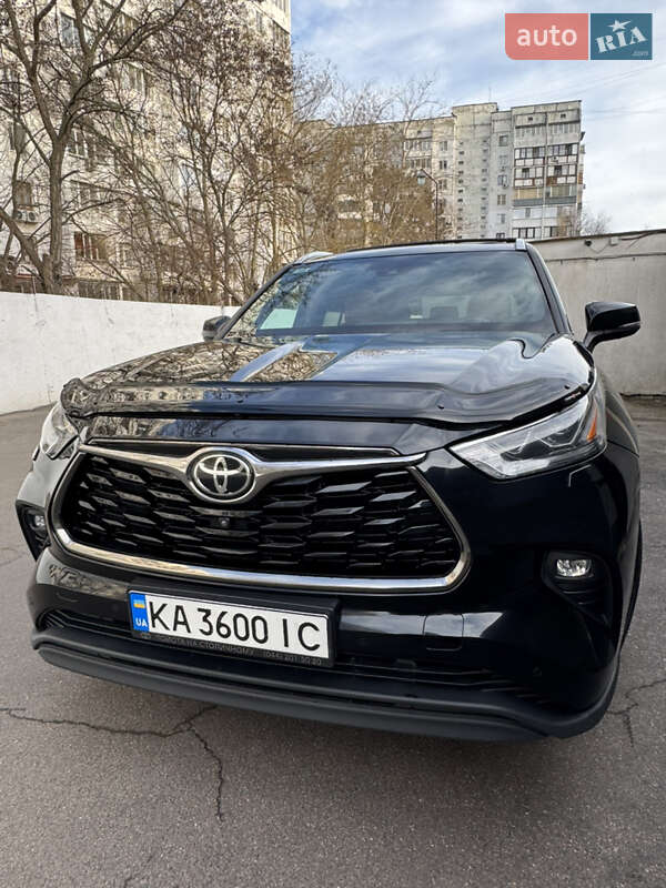 2021 toyota highlander