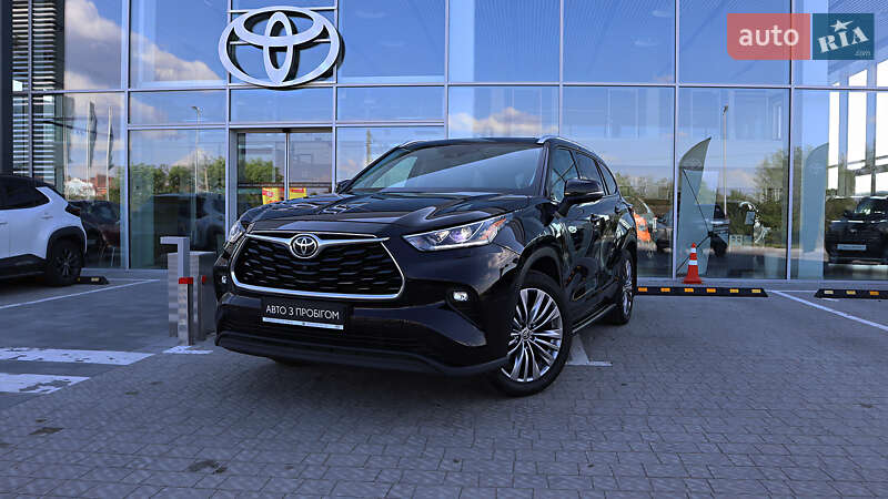 2021 toyota highlander