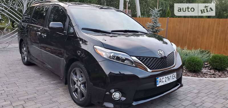 2017 toyota sienna