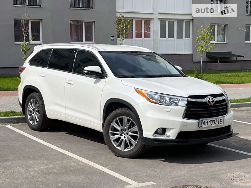 2016 toyota highlander