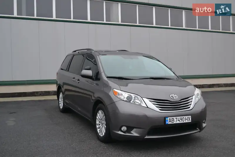 2016 toyota sienna