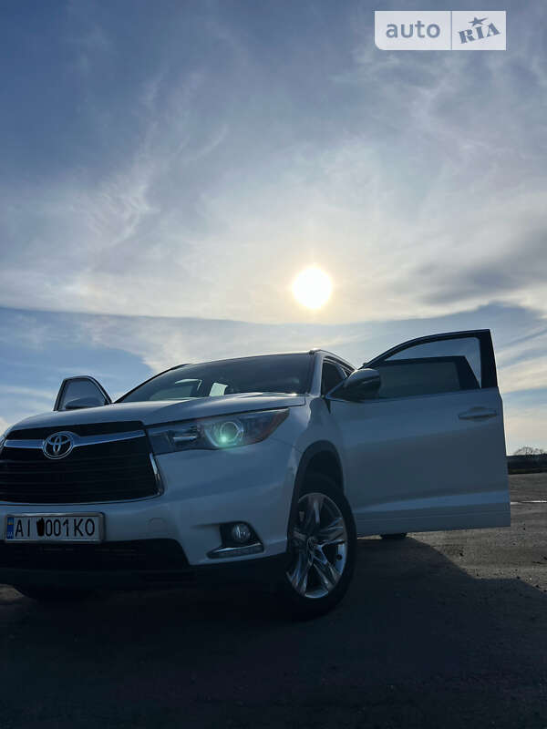 2016 toyota highlander