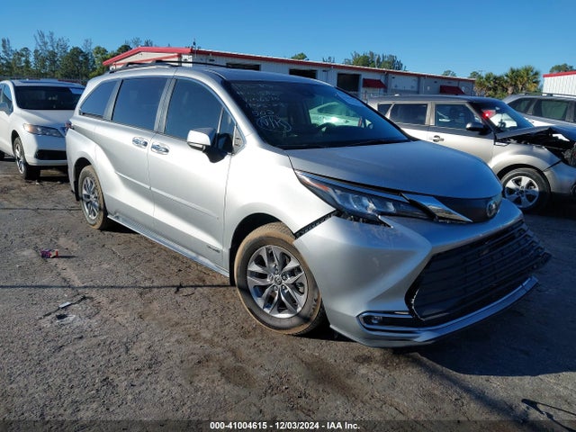 2021 toyota sienna