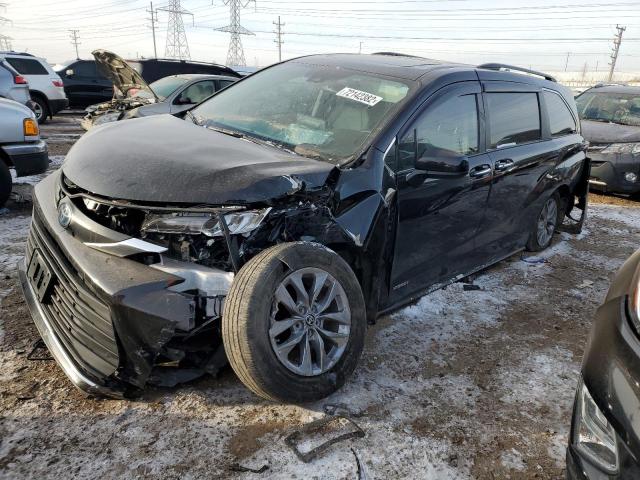 2021 toyota sienna xle