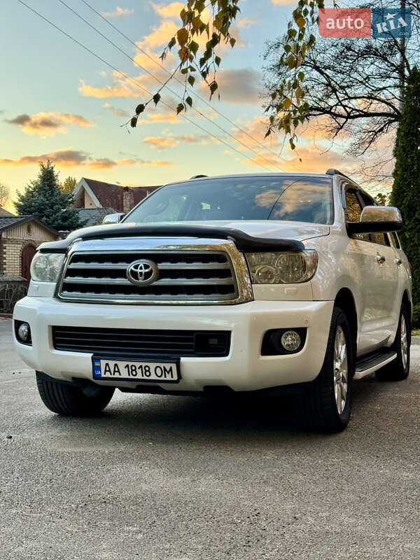 2015 toyota sequoia