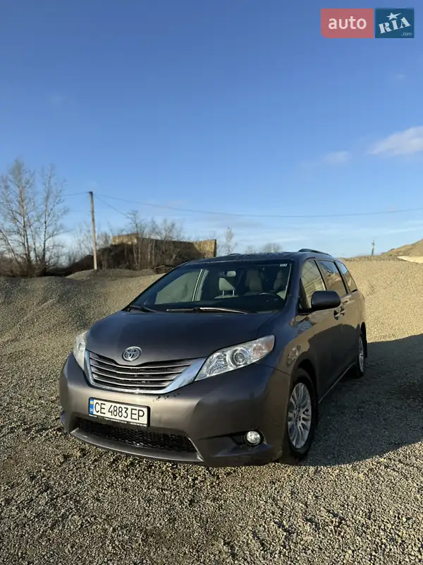 2017 toyota sienna