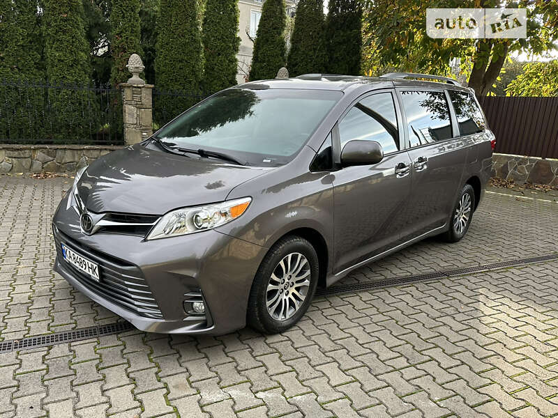 2020 toyota sienna