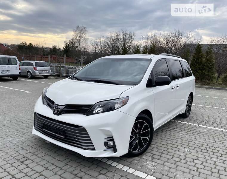2016 toyota sienna