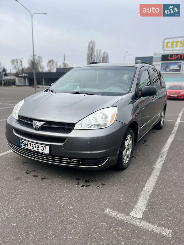 2003 toyota sienna