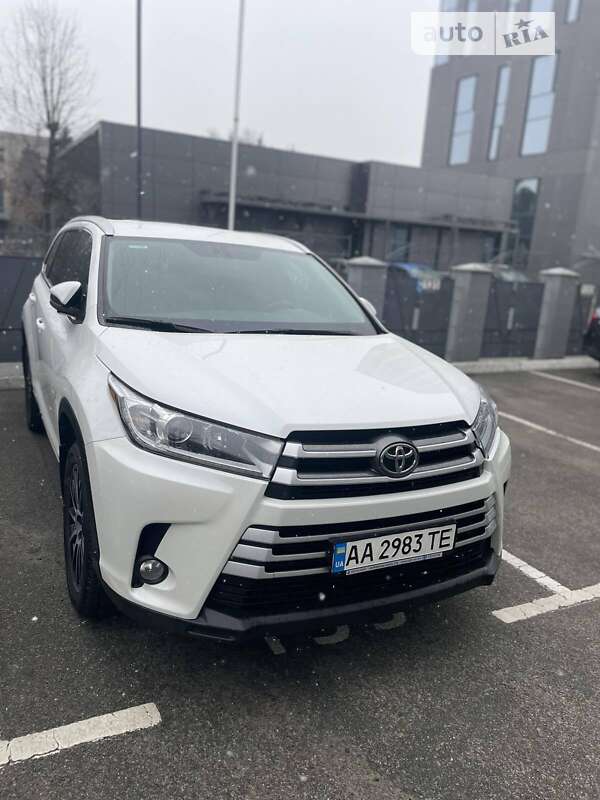 2017 toyota highlander