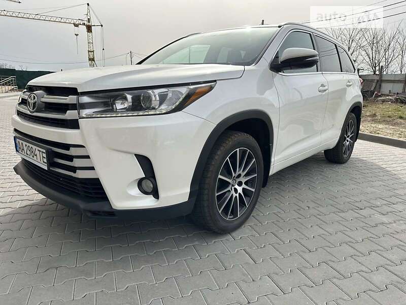 2017 toyota highlander