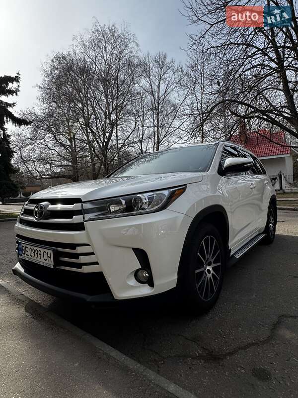 2017 toyota highlander