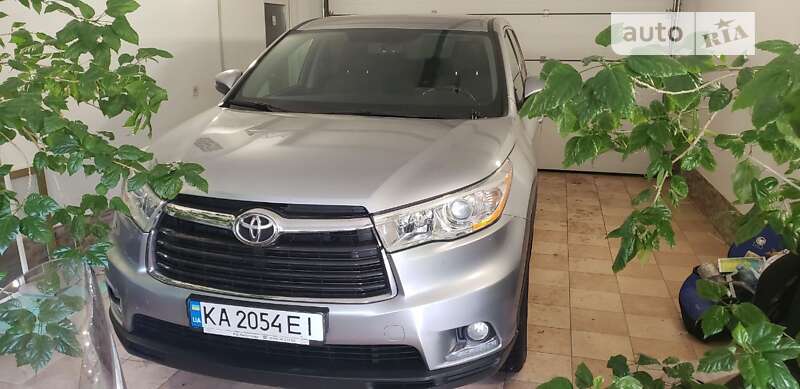 2014 toyota highlander
