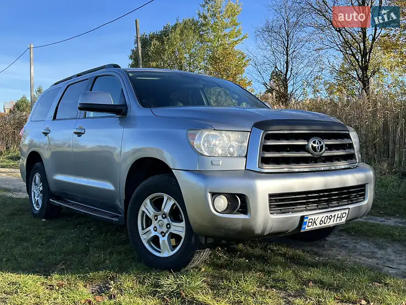 2012 toyota sequoia