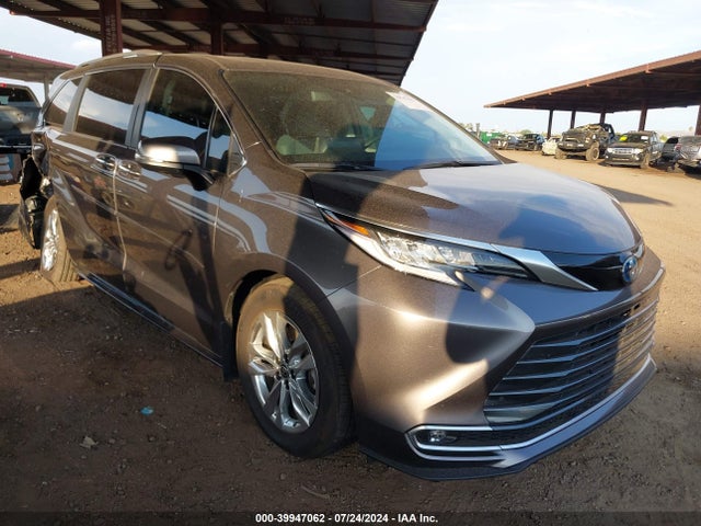 2023 toyota sienna
