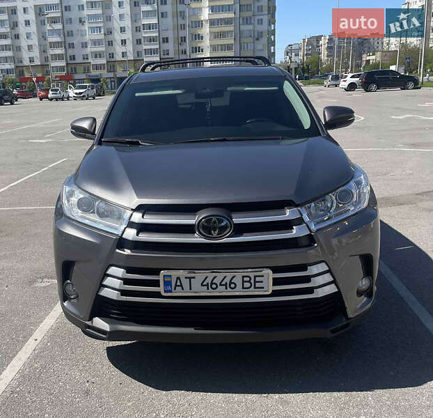2018 toyota highlander