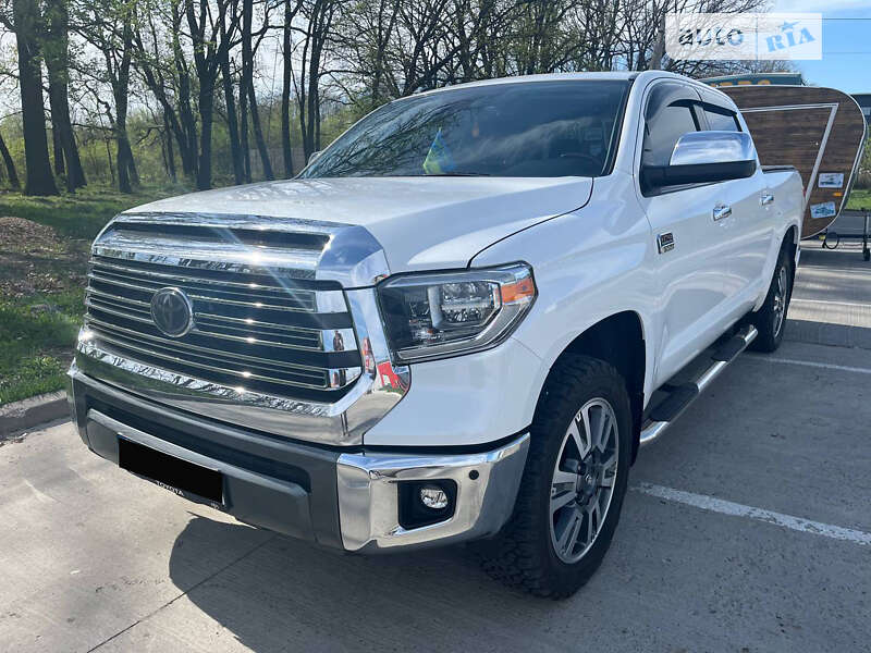 2018 toyota tundra