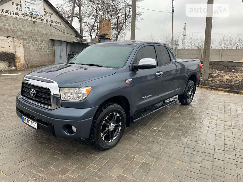 2008 toyota tundra