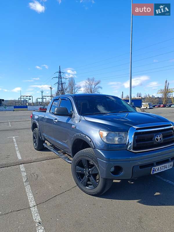 2008 toyota tundra