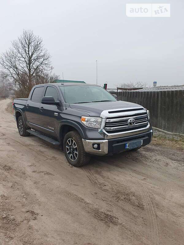 2017 toyota tundra