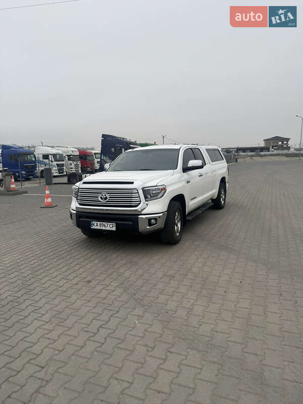 2017 toyota tundra