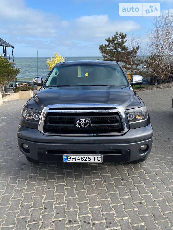 2013 toyota tundra