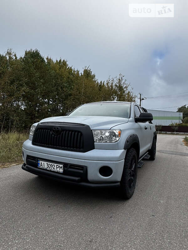 2009 toyota tundra