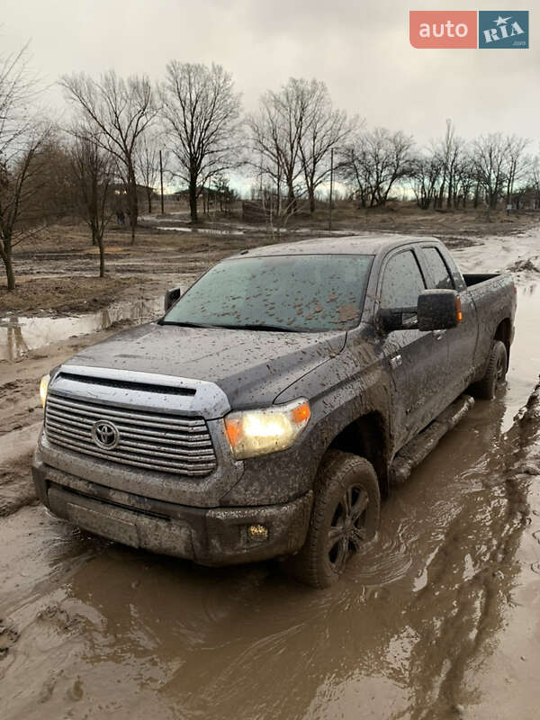 2014 toyota tundra
