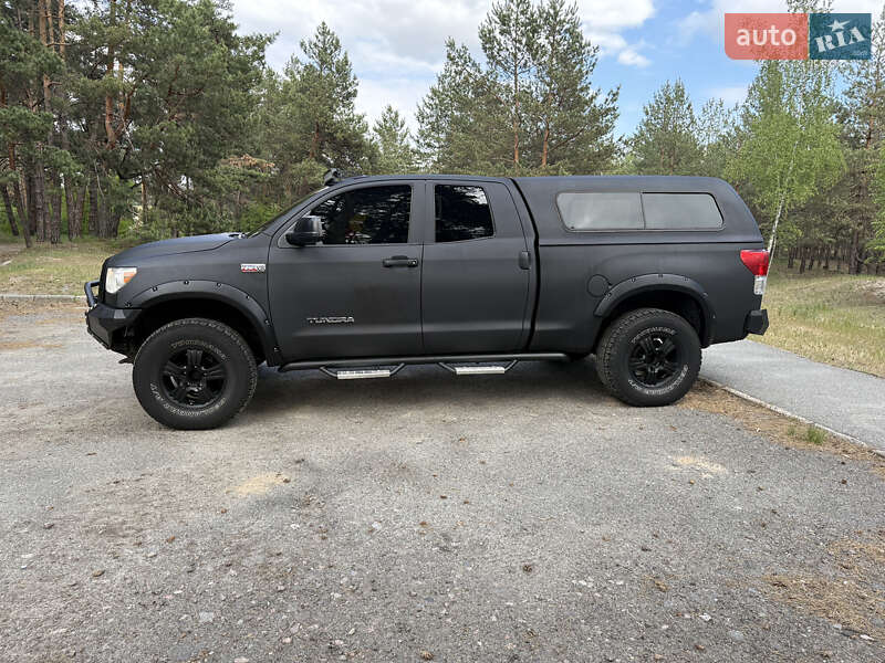 2012 toyota tundra