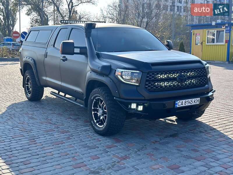 2011 toyota tundra