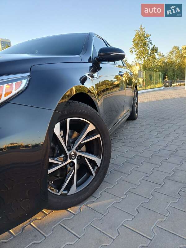 2017 kia optima