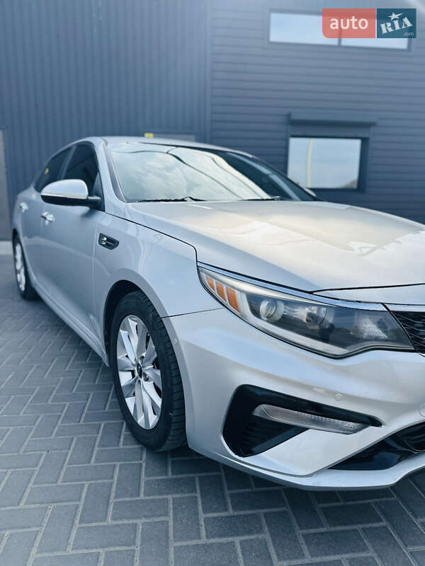 2017 kia optima