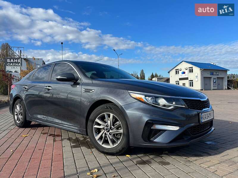 2019 kia optima