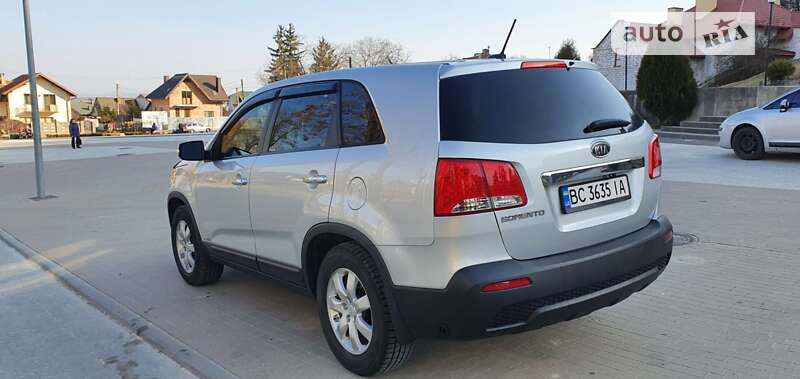 2011 kia sorento