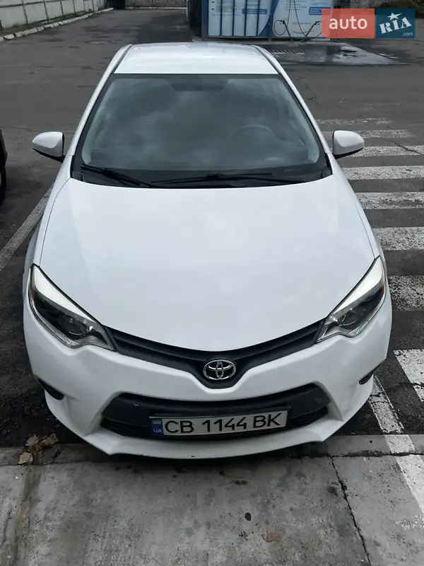 2015 toyota corolla