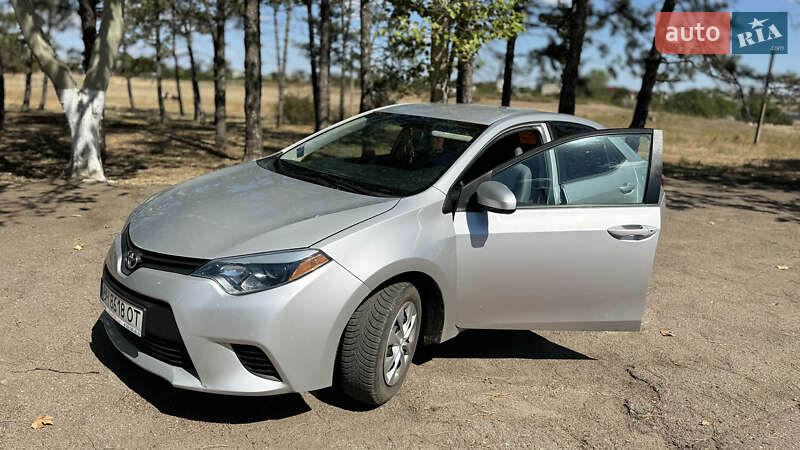 2014 toyota corolla