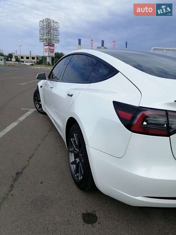 2020 tesla model 3